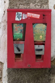 Chewing gum vending machine from the 1950s, Bavaria, Germany, Europe