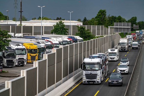 Traffic jam on the A2 motorway near Bottrop, in front of the Bottrop motorway junction, in the