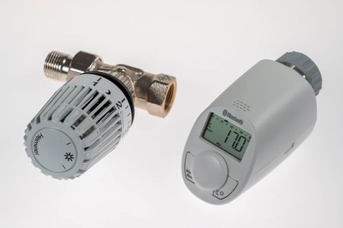 Heating thermostats, digital and manual thermostats, for heat control on heating systems