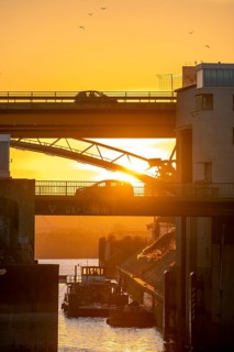 Road bridges over the outer harbour basin in the Rhine port of Duisburg, Am Brink, above,
