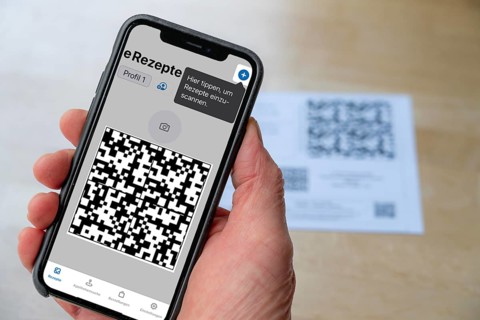Symbolic image of an e-prescription, prescription issued by a doctor, with QR code, is scanned
