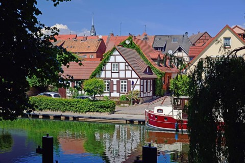 Europe, Germany, Mecklenburg-Western Pomerania, Plau am See, Lake Plau, Elde-Müritz waterway,