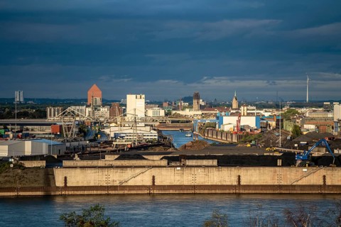 Duisburg harbours, Rheinkai Nord, outer harbour, behind the city centre with inner harbour, archive