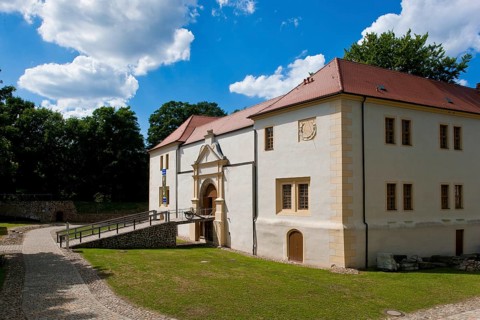 The Senftenberg Castle and Fortress Museum is housed in the Senftenberg Castle building