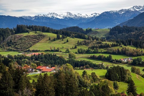 View from the Hauchenberg ridge to mountains of the Allgäu Alps, Missen, Oberallgäu, Bavaria,