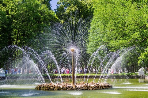 Fontain The Sun in Peterhof, Saint-Petersburg, Russia, Europe
