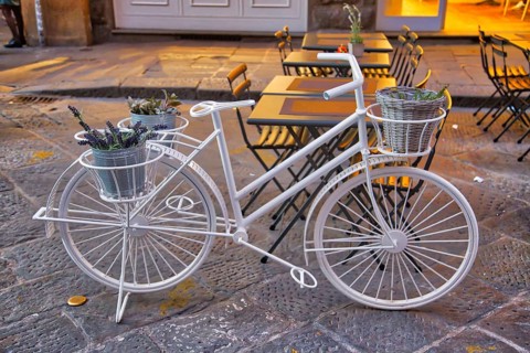 Florence streets near landmark bridge Ponte Vecchio