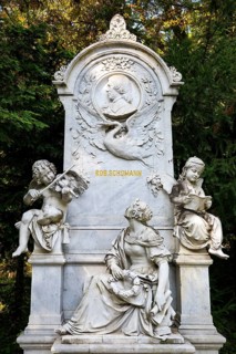 Robert and Clara Schumann's grave of honour, Old Cemetery, Bonn, North Rhine-Westphalia, Germany,