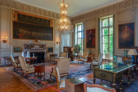 Salon des Ambassadeurs at Château de Bel?il, Baroque castle in Beloeil and residence of the princes