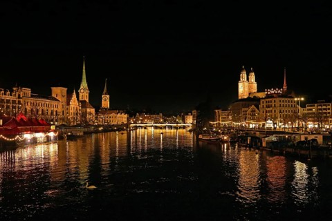 Fraumünster, Grossmünster, St.Peter, city view with Limmat at night, city centre, Zurich,