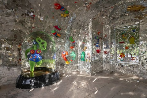 The grotto in the Herrenhausen Gardens with sculptures by Niki de Saint Phalle, Hanover, Lower