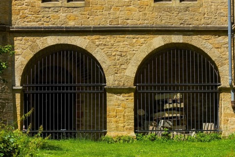 The imperial palace of Goslar covers an area of around 340 by 180 metres, situated at the foot of
