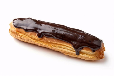 Chocolate eclair pastry on white background. KI generiert, generiert, AI generated