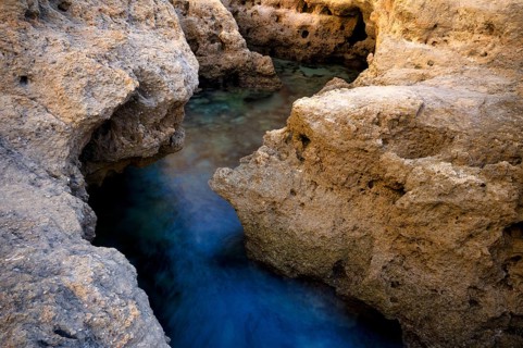 Algar Seco rock formation, coloured rocks and underground caves, caves, shell limestone, Carvoeiro,