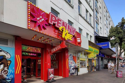 Penny Markt im Kiez, Reeperbahn, St. Pauli, Hamburg, Germany, Europe