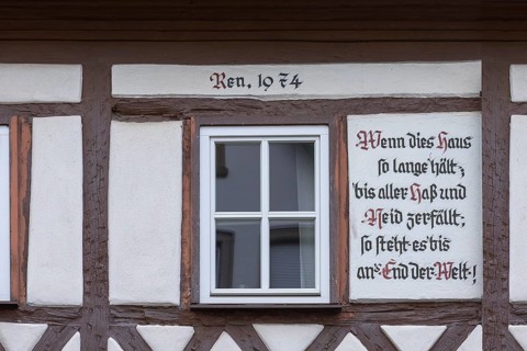 Saying on a historic house, Zeil am Main, Lower Franconia, Bavaria, Germany, Europe