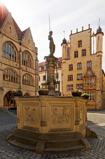 Historic Market Square, Roland Fountain with Town Hall and Temple House, Hildesheim, Lower Saxony,