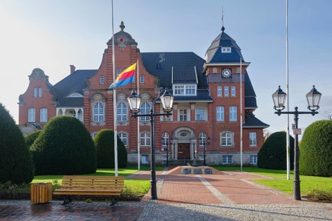 Town Hall, Papenburg, Emsland, Lower Saxony, Germany, Europe