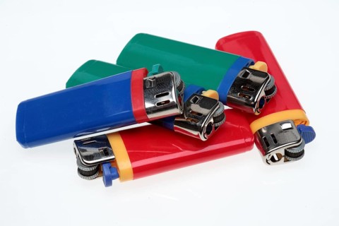 Disposable lighter, plastic gas lighter
