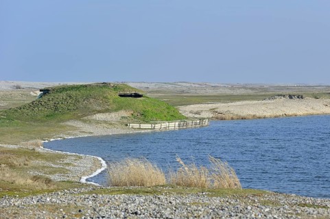 Hunting blind, hut along lake for shooting ducks, Bay of the Somme, Picardy, France, Europe