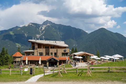 Chalet G12, mountain restaurant, Gschwandtkopf, Karwendel Mountains, Alps, Seefeld, Tyrol, Austria,