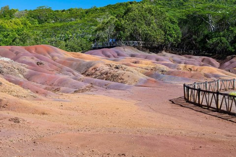 Seven Coloured Earth, 7th coloured earth, Minerals, Geopark, Terres des couleurs, Chamarel, Indian