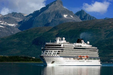 Cruise ship Viking Venus off Store Blaamannen, Norway Tromsø, Troms, Norway, Europe