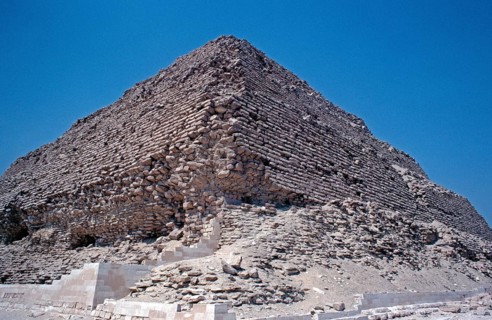 Step pyramid of Djoser, Sakkara, al-Jiza governorate, Egypt, September 1989, vintage, retro, old,