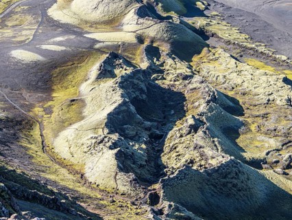Moss-covered Laki crater or Lakagígar, series of craters, interior highlands of Iceland, Suðurland,