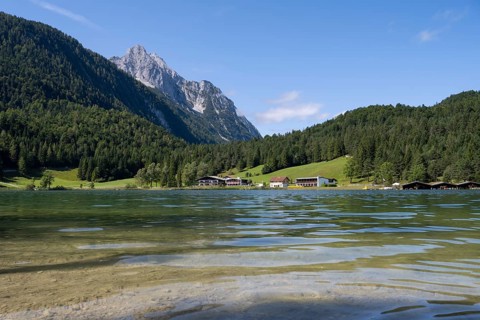 Lautersee with Wetterstein mountains, Mittenwald, Werdenfelser Land, Alps, Upper Bavaria, Bavaria,
