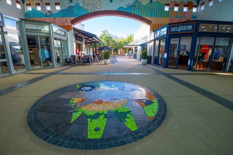 Cascavelle Shopping Mall, shopping centre, Flic en Flac, west coast, Indian Ocean, island,