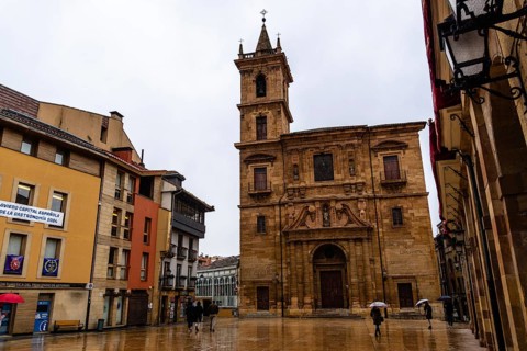 Oviedo, Spain, March 27, 2024: Cityscape of Oviedo a rainy spring day. Constitution Square, Europe