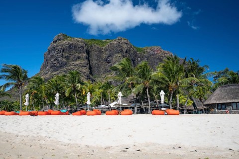 Beach, Le Morne, Brabant, peninsula, mountain with luxury hotel, south-west, Indian Ocean, island,