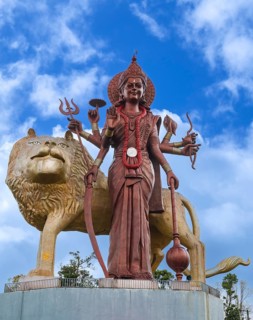 Giant statue of Durga, Hindu temple Ganga Talao, Grand Bassin, Indian Ocean, island, Mauritius,