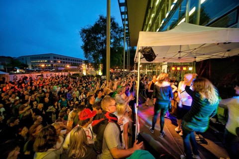 The Dresden Campus Party took place for the 16th time. The crowd rocked on a total of 6 band and