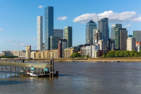High rise buildings, Canary Wharf, Docklands, London, England, UK Greenland, Surrey Quays, Uber