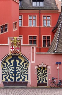 Haus zum Walfisch, heritage-protected late Gothic town house belonging to the Sparkasse building