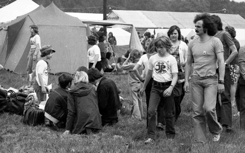 The camps of the DKP-affiliated children's and youth organisations Junge Pioniere and SDAJ at