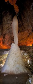 Ice column in the Gautschgrotte, after many years you can now once again admire the over 18m high