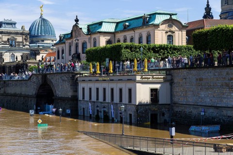Flooding on the Terrassenufer in Dresden