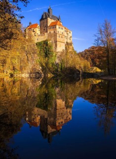 Kriebstein Castle rises on a steep rock above the Zschopau. Within the large group of hilltop