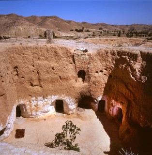 Tunisia with Hammamet at the sea on12.3.1992.Berber dwellings, TUN, Tunisia, Africa