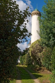 The Phare de Port Navalo lighthouse on the Rhuys peninsula at the entrance to the Gulf of Morbihan.