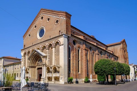Church of San Lorenzo, Piazza San Lorenzo, Vicenza, Veneto, Italy, Europe