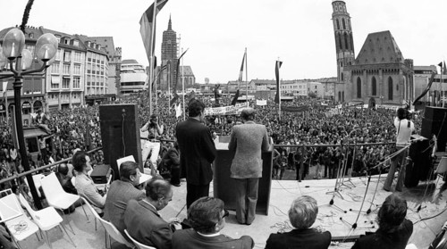 More than 40, 000 people from Germany, Italy, Chile, Spain, Greece and other countries demonstrated