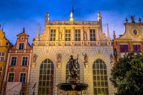 Neptune Fountain, Artus Court, Long Market, Dlugi Targ, Old Town, Gdansk, Pomeranian Voivodeship,
