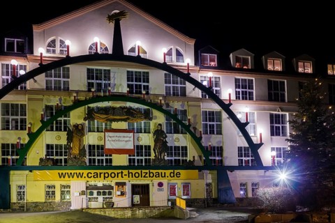 Candle arch Gelenau The Gelenau candle arch is in the Guinness Book of Records. The world's first