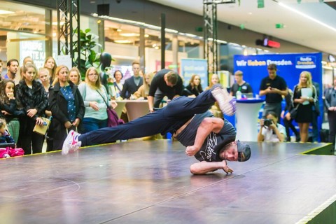 THE SAXONZ at Dresden's Centrum Galerie