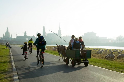 DEU Saxony Dresden Dresden Silhouette