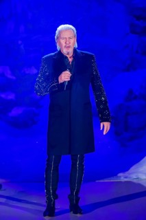 Christmas with us with Kim Fisher, Dress Rehearsal, Jonny Logan